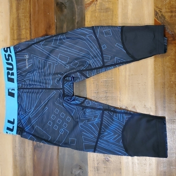 BOYS Russell Atheltic 3/4 Tights Sz Medium - Picture 2 of 5